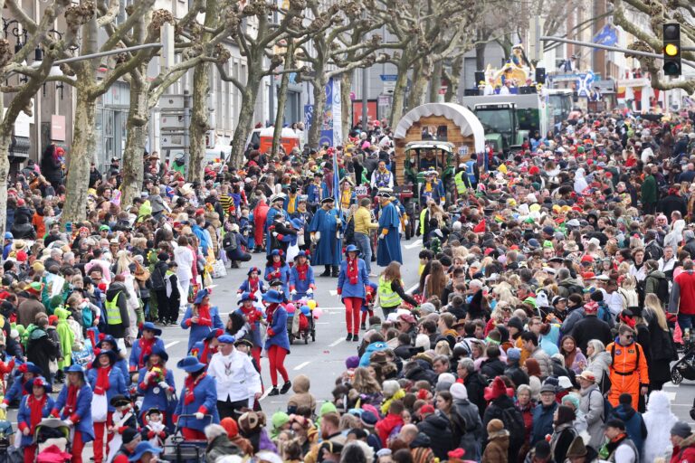 Karnevalszug Aachen 2025 Karneval In Aachen
